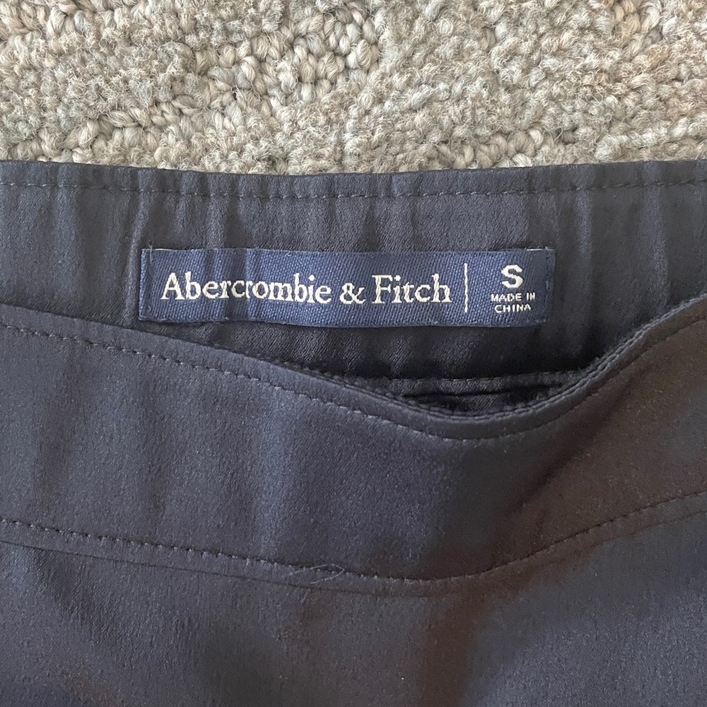 Abercrombie & Fitch midi satin skirt - Picture 2 of 5